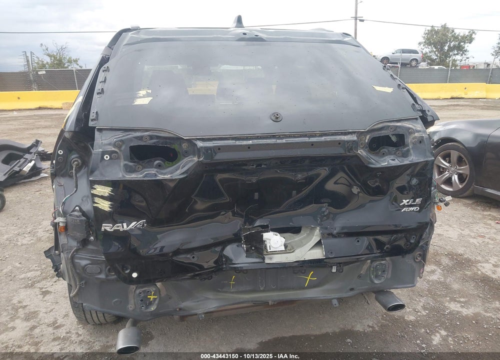 2023 TOYOTA RAV4 VIN: 2T3P1RFV4PC338320