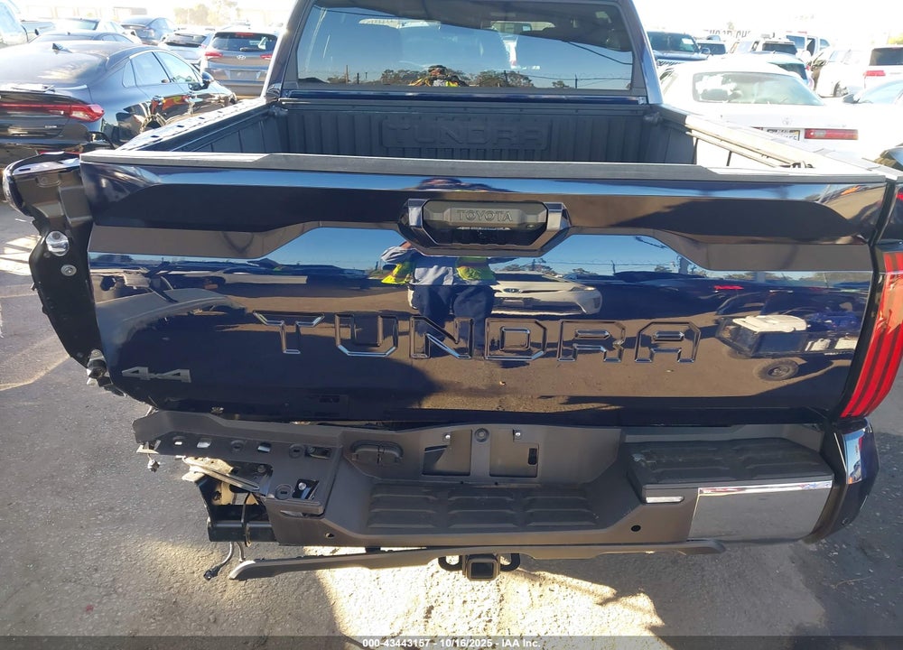 2025 TOYOTA TUNDRA SR5 4WD VIN: 5TFLA5DB2SX241619