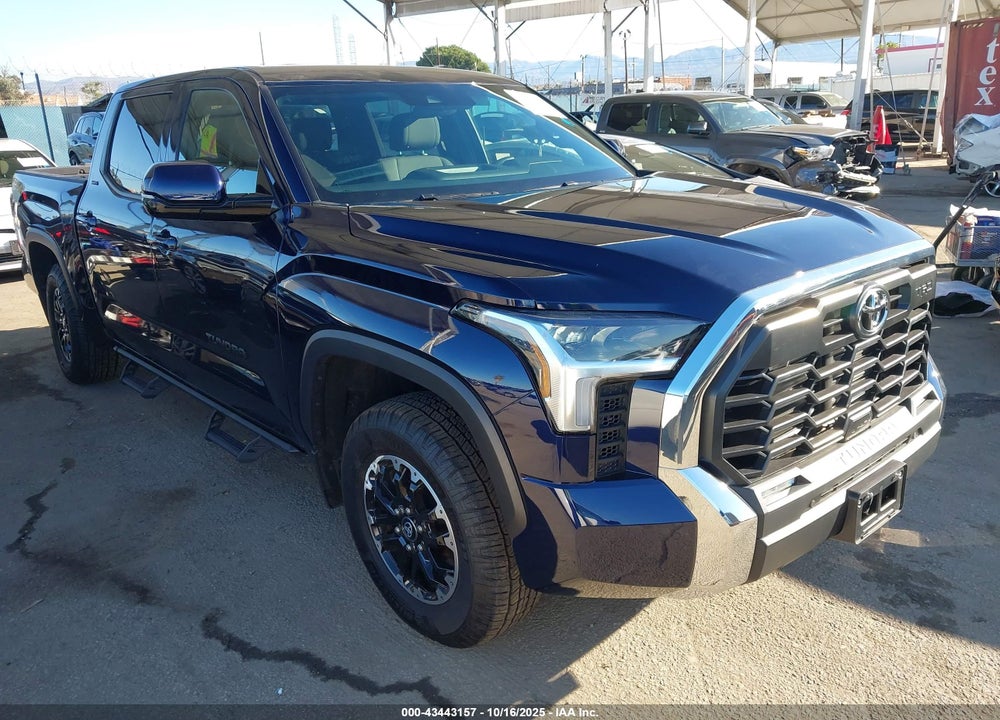 2025 TOYOTA TUNDRA SR5 4WD VIN: 5TFLA5DB2SX241619