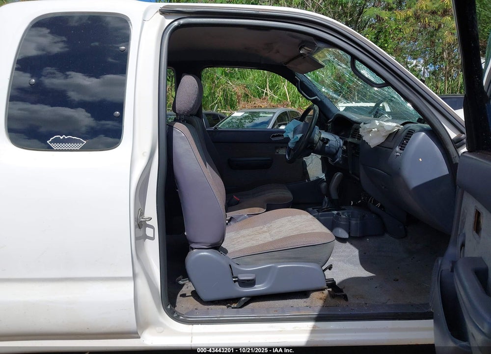 1999 TOYOTA TACOMA VIN: 4TAWM72N4XZ420488
