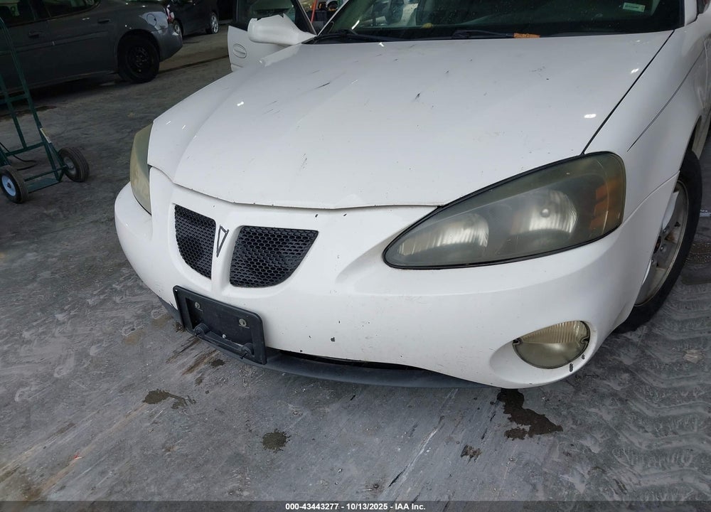 2006 PONTIAC GRAND PRIX VIN: 2G2WP552061103062