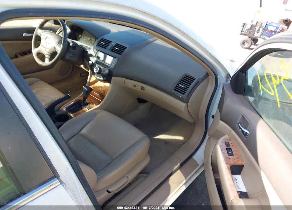2005 HONDA ACCORD 2.4 EX VIN: 1HGCM56805A124266