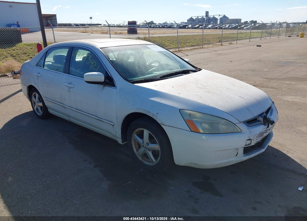 2005 HONDA ACCORD 2.4 EX VIN: 1HGCM56805A124266