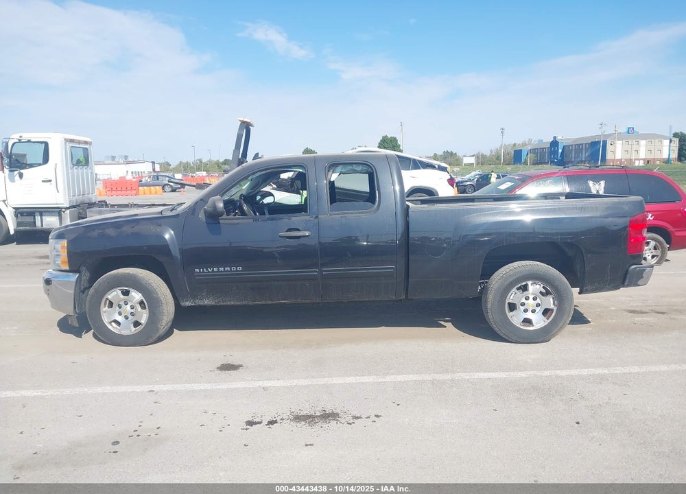 2012 CHEVROLET SILVERADO 1500 LT VIN: 1GCRCSE02CZ230870
