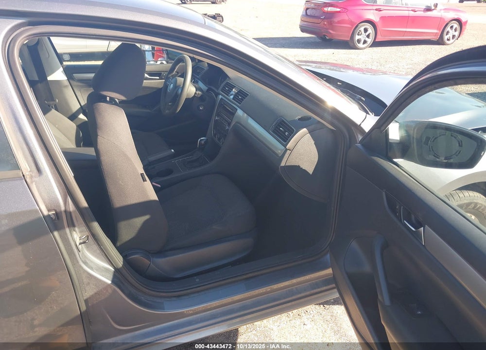 2014 VOLKSWAGEN PASSAT VIN: 1VWAS7A35EC023972
