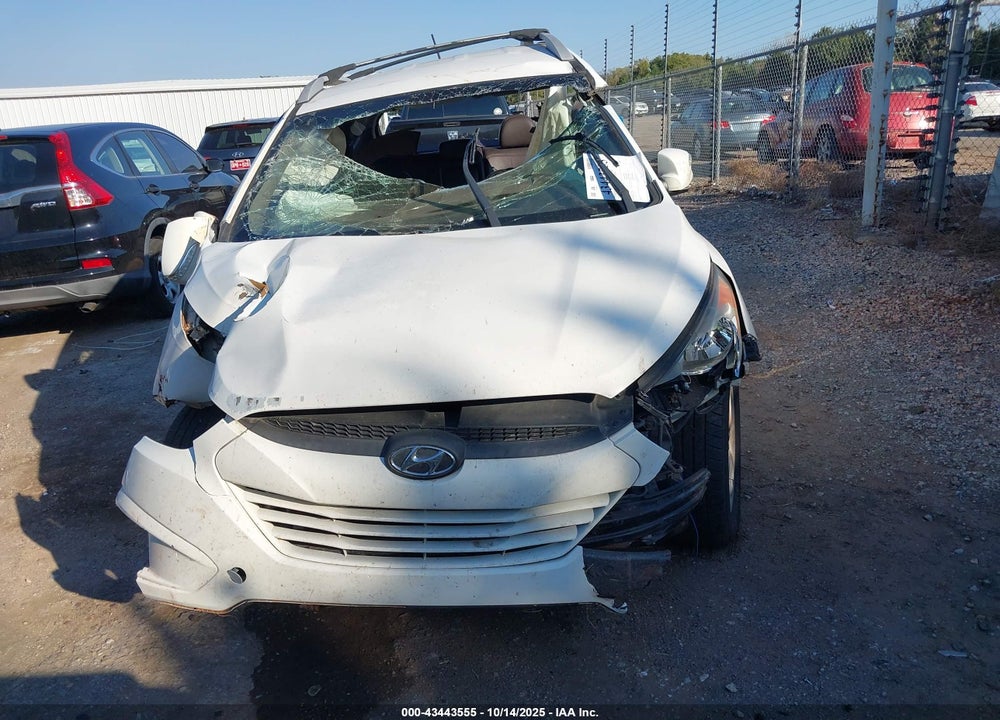 2013 HYUNDAI TUCSON VIN: KM8JU3AC4DU672737