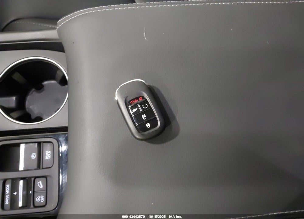 2025 HONDA PILOT EX-L VIN: 5FNYG1H49SB087946