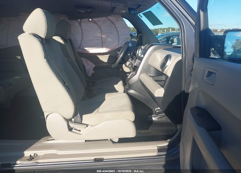 2011 HONDA ELEMENT VIN: 5J6YH2H75BL006056