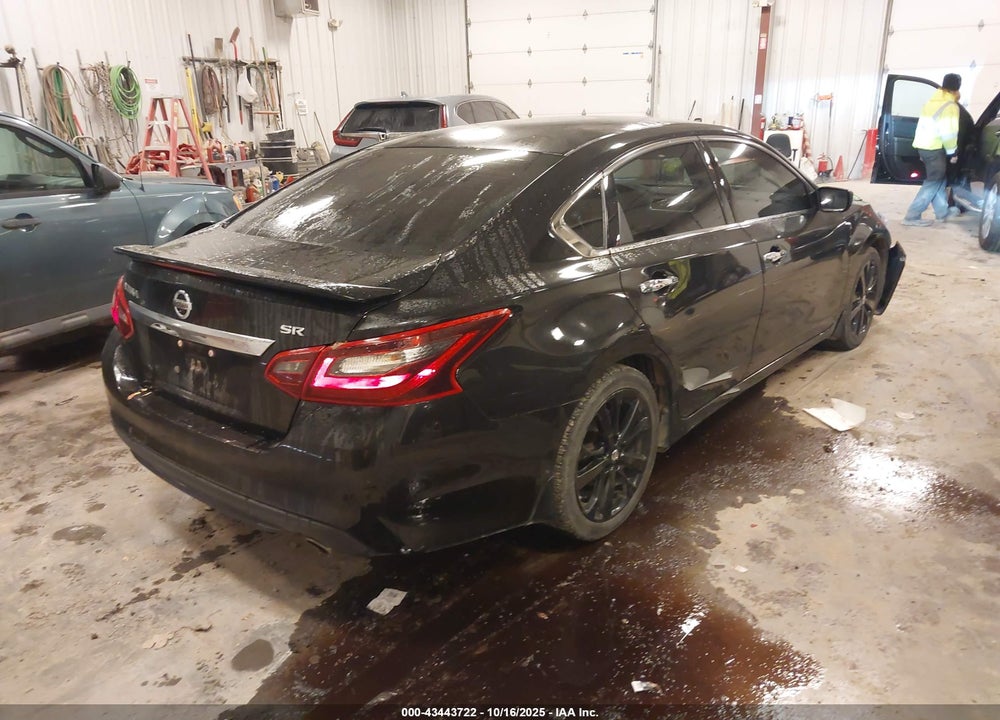 2017 NISSAN ALTIMA VIN: 1N4AL3AP1HC479411