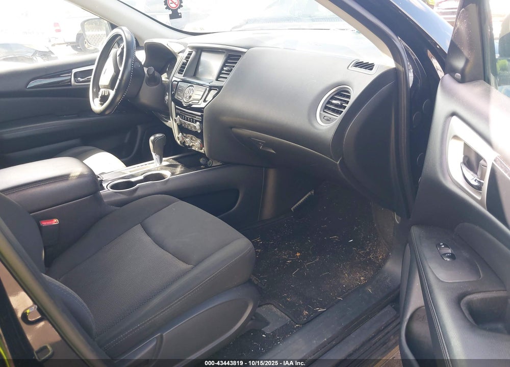 2020 NISSAN PATHFINDER SV 2WD VIN: 5N1DR2BN2LC585108