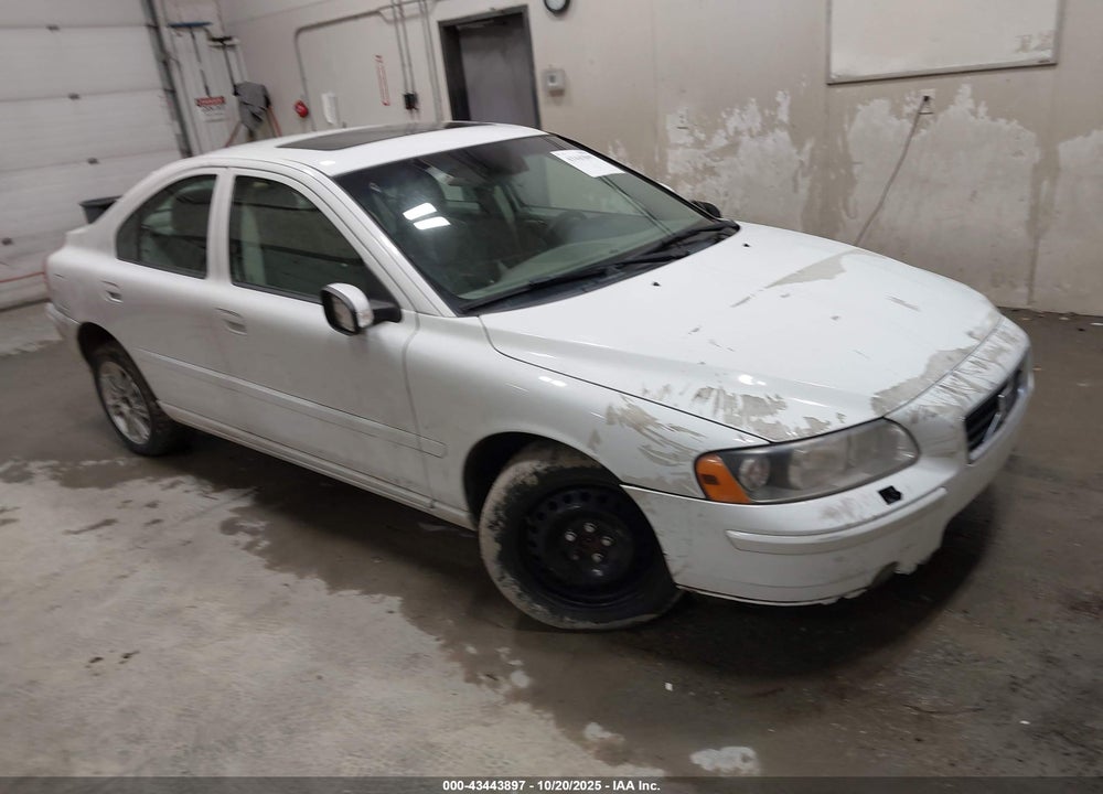 2008 VOLVO S60 2.5T VIN: YV1RH592682687626