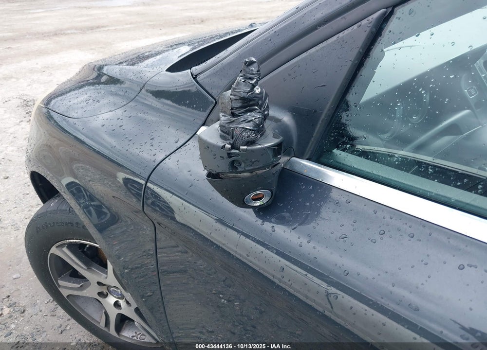 2012 VOLVO XC60 VIN: YV4902DZ9C2337770