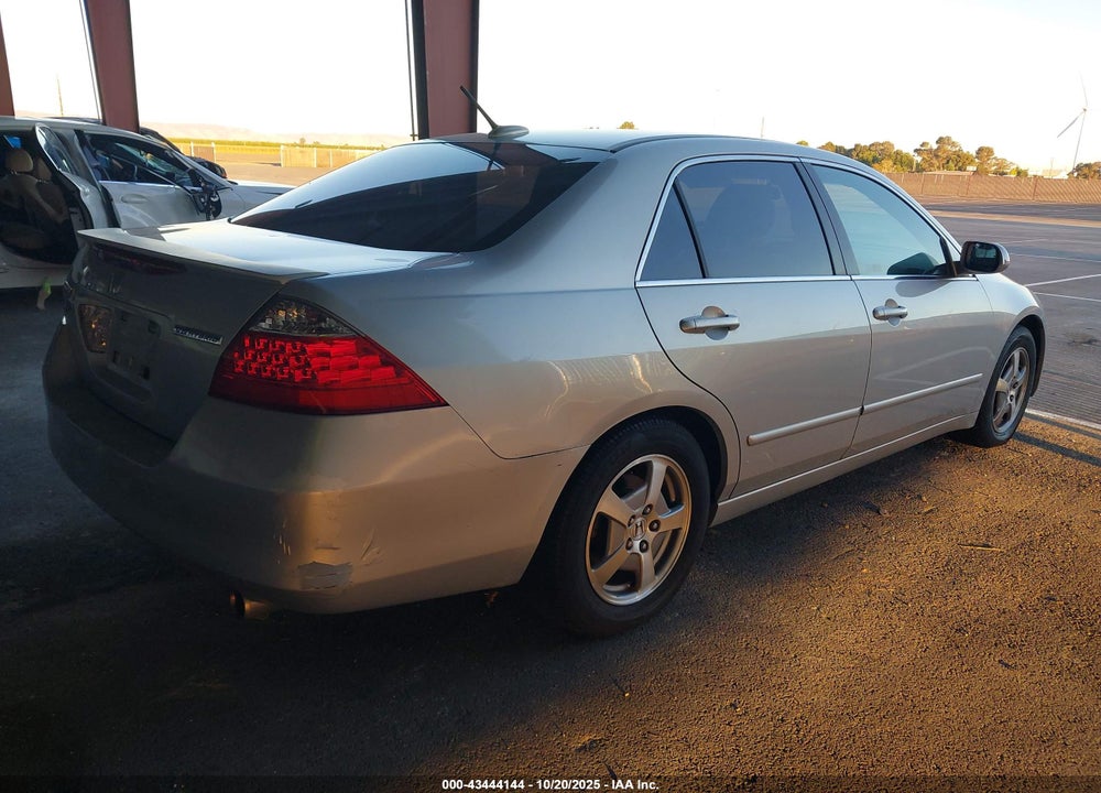 2006 HONDA ACCORD VIN: JHMCN36536C001152