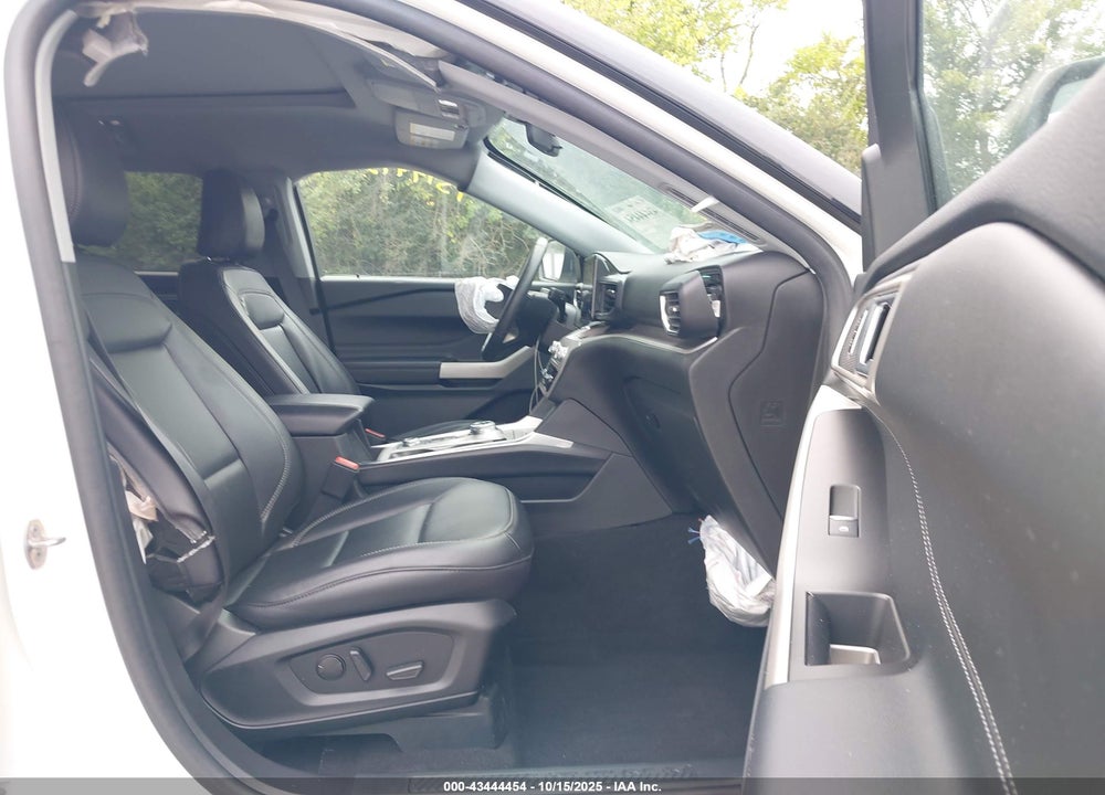 2023 FORD EXPLORER VIN: 1FMSK8DH7PGB32655