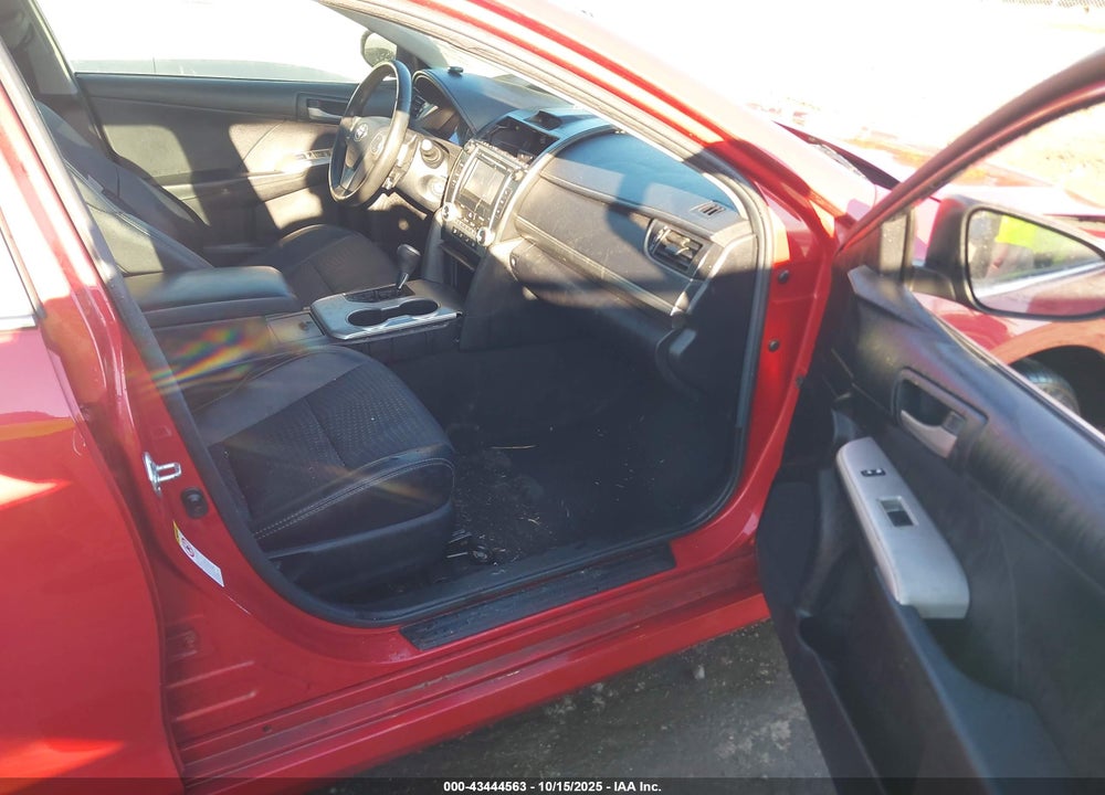 2012 TOYOTA CAMRY SE VIN: 4T1BF1FK7CU563853
