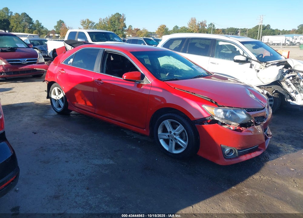 2012 TOYOTA CAMRY SE VIN: 4T1BF1FK7CU563853
