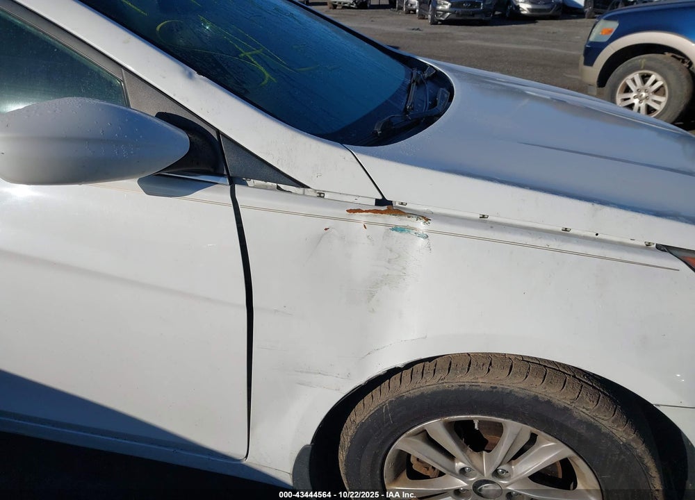 2013 HYUNDAI SONATA VIN: 5NPEB4AC1DH768661