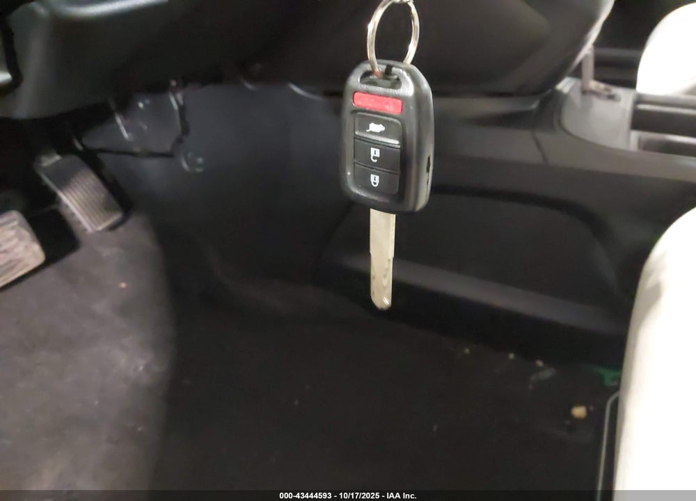 2015 HONDA CR-V LX VIN: 5J6RM4H31FL116486