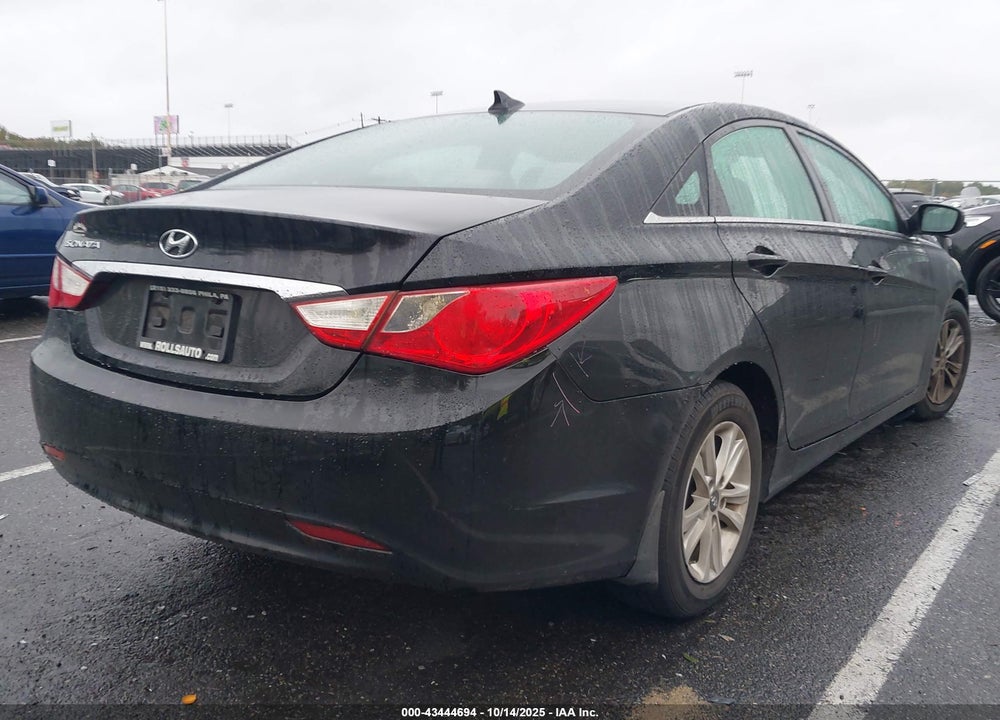 2013 HYUNDAI SONATA VIN: 5NPEB4AC7DH677684