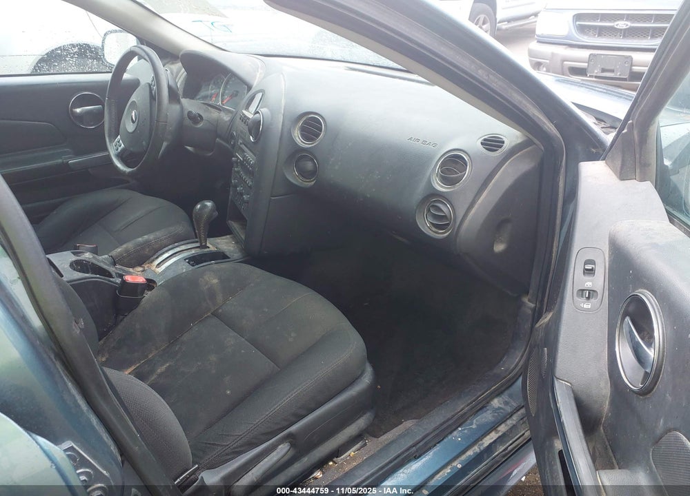 2006 PONTIAC GRAND PRIX VIN: 2G2WP552461288197