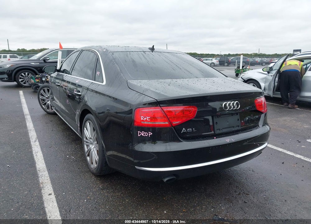 2013 AUDI A8 VIN: WAURGAFD8DN002720