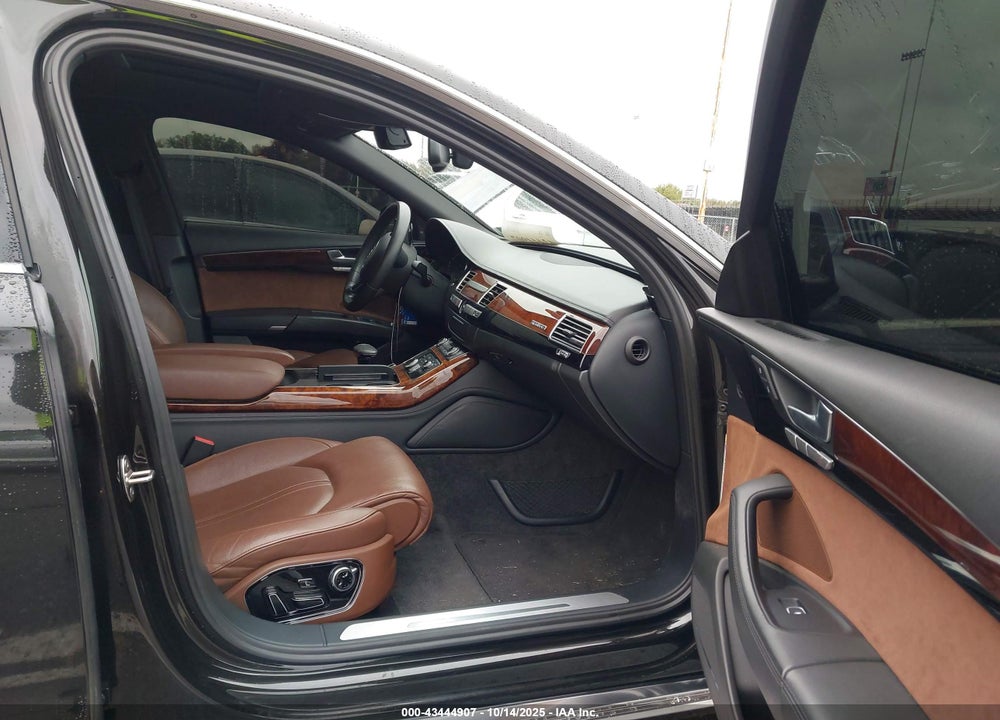 2013 AUDI A8 VIN: WAURGAFD8DN002720