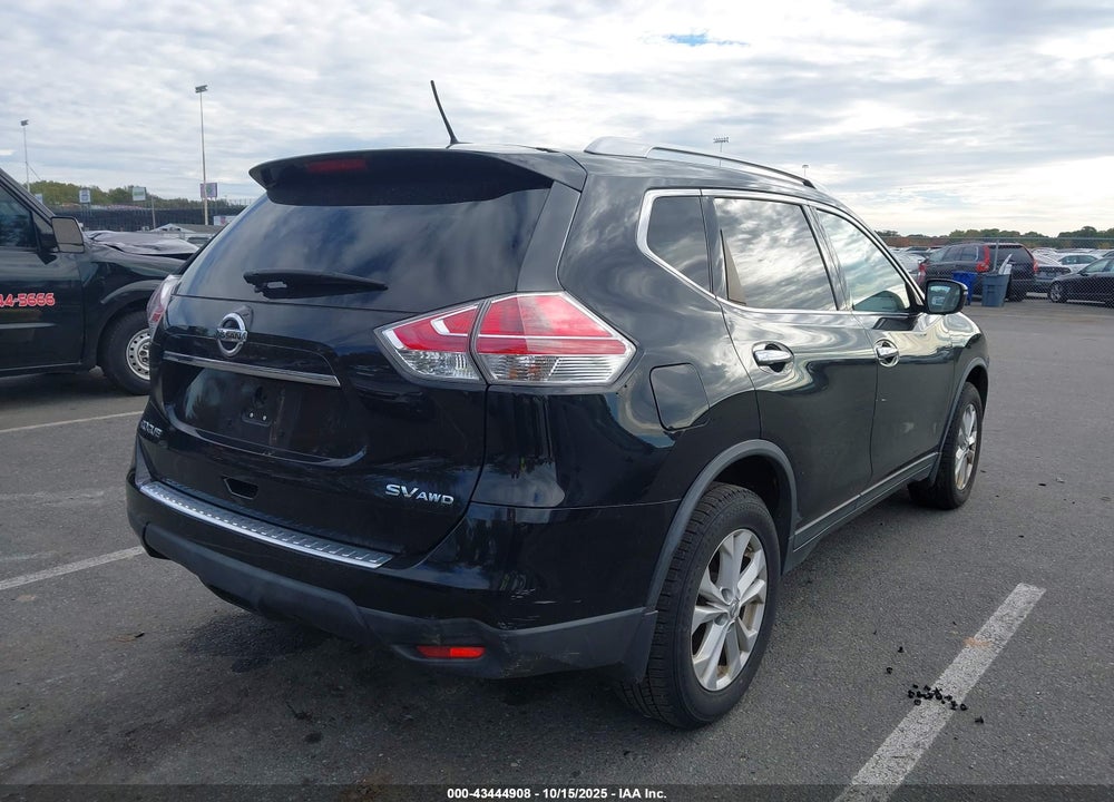 2015 NISSAN ROGUE SV VIN: KNMAT2MV1FP524058