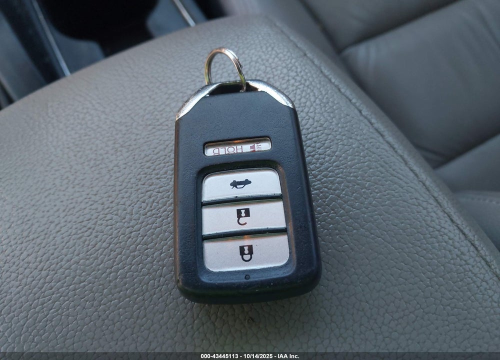 2015 HONDA CIVIC EX-L VIN: 19XFB2F95FE054318