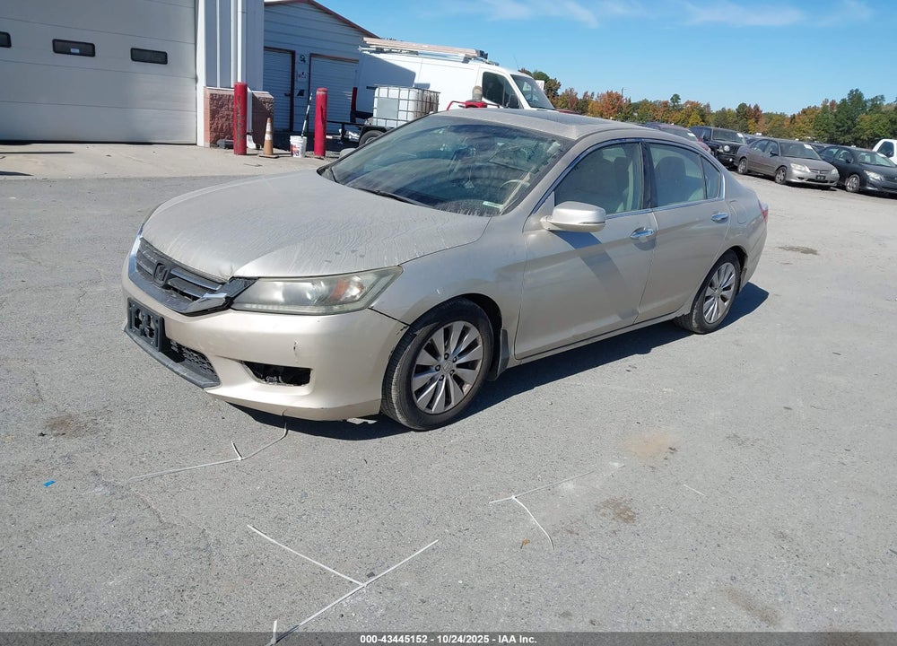 2014 HONDA ACCORD VIN: 1HGCR2F82EA050736