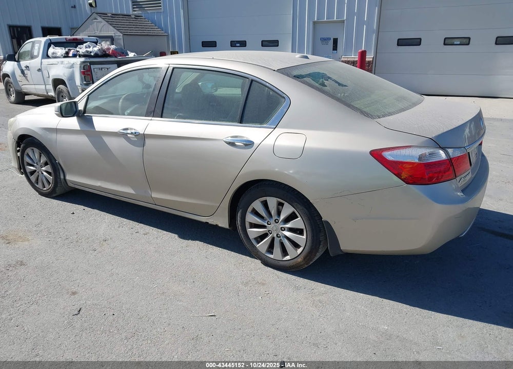 2014 HONDA ACCORD VIN: 1HGCR2F82EA050736