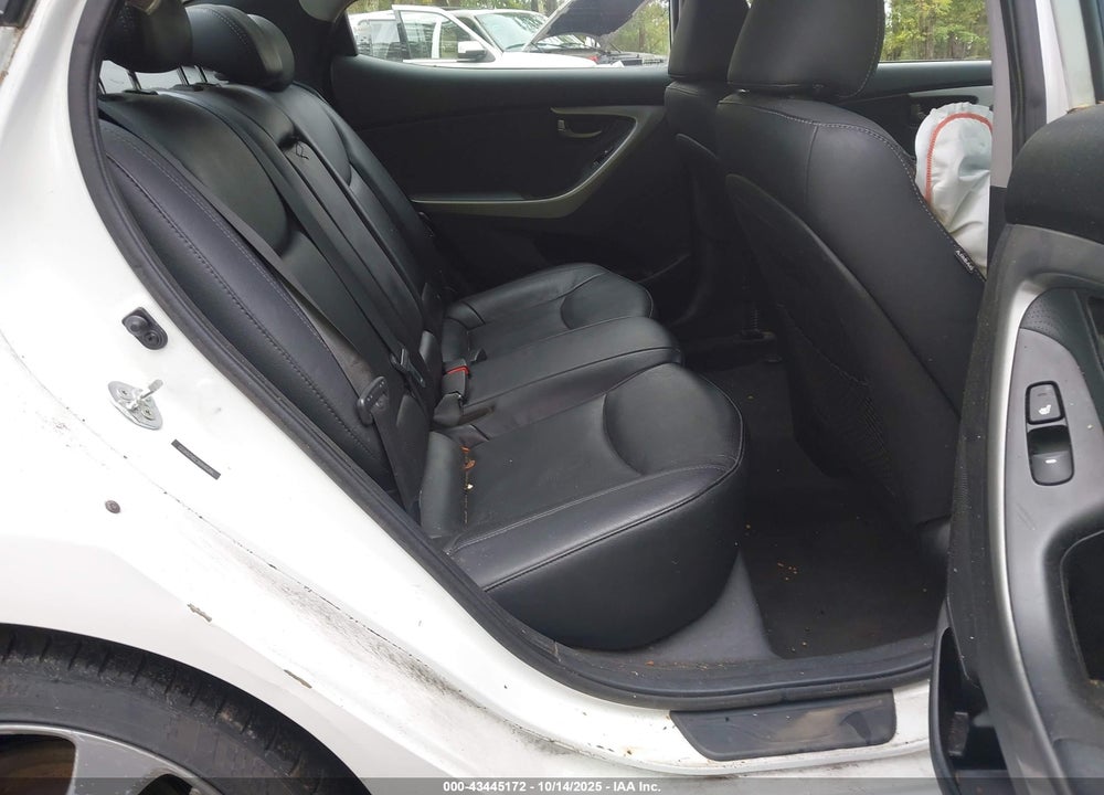 2013 HYUNDAI ELANTRA VIN: 5NPDH4AE7DH204122