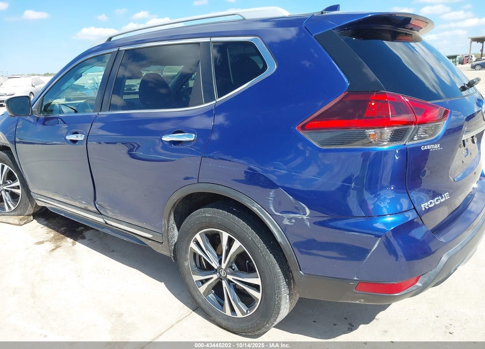 2018 NISSAN ROGUE SL VIN: 5N1AT2MT9JC739097