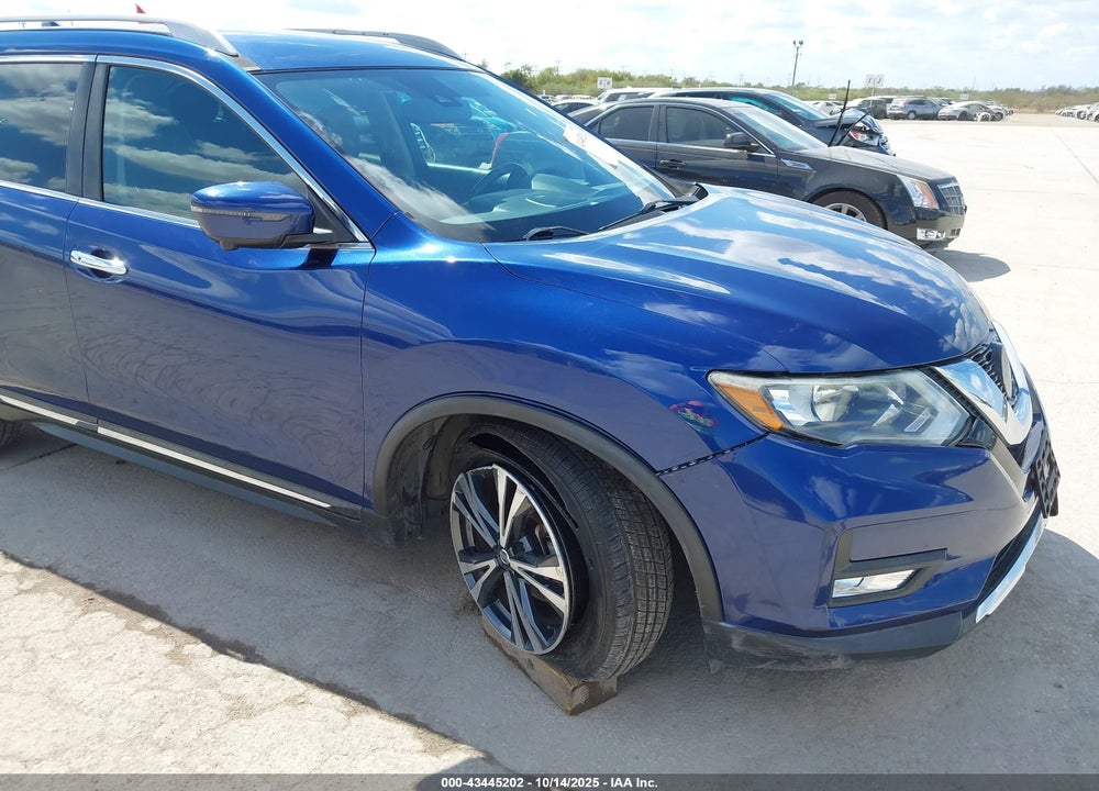 2018 NISSAN ROGUE SL VIN: 5N1AT2MT9JC739097