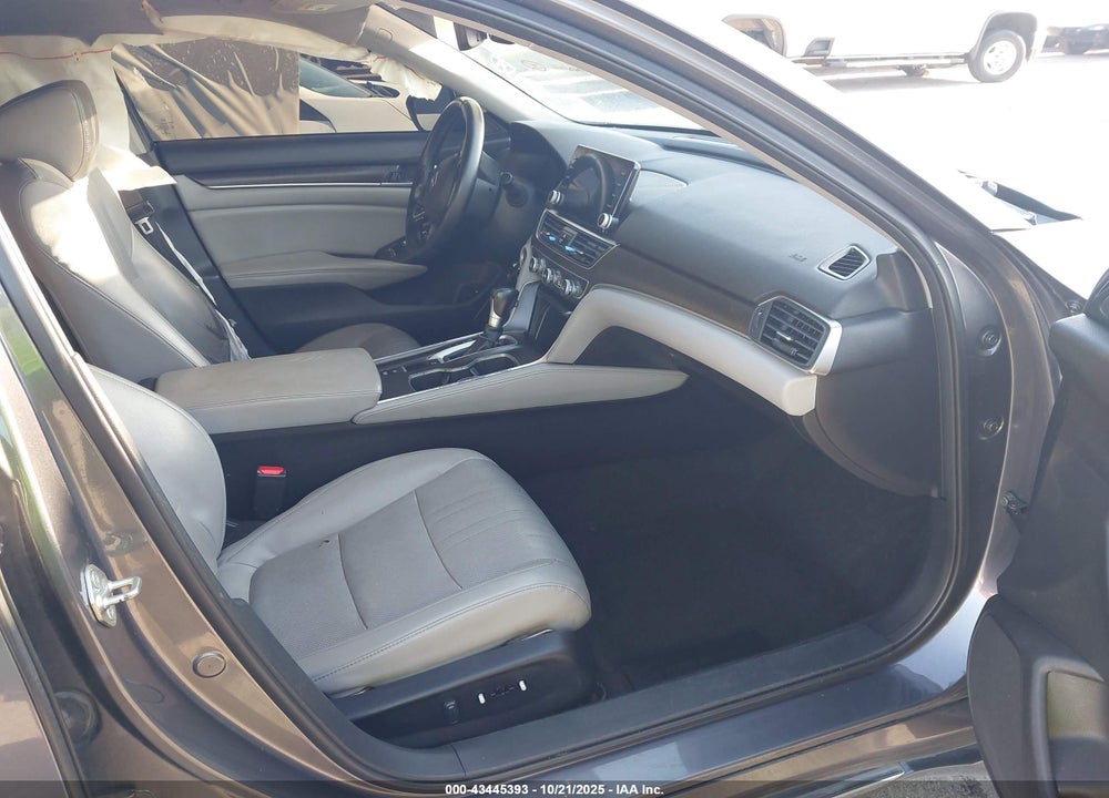 2018 HONDA ACCORD EX-L VIN: 1HGCV1F59JA185296