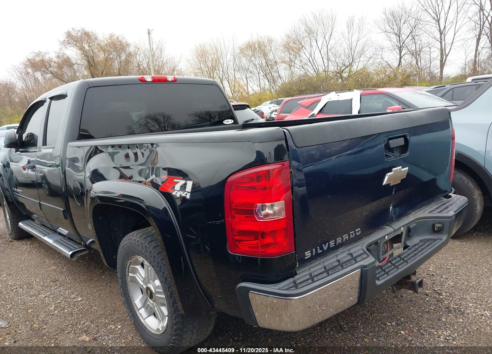 2011 CHEVROLET SILVERADO 1500 VIN: 1GCRKSE33BZ178029