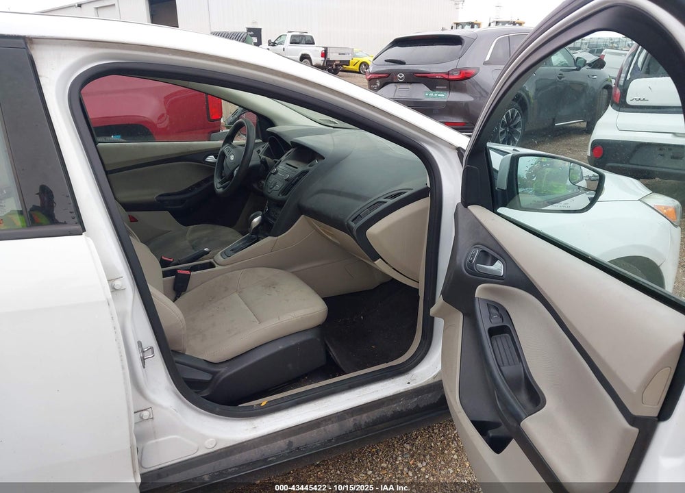 2017 FORD FOCUS SE VIN: 1FADP3K29HL224896