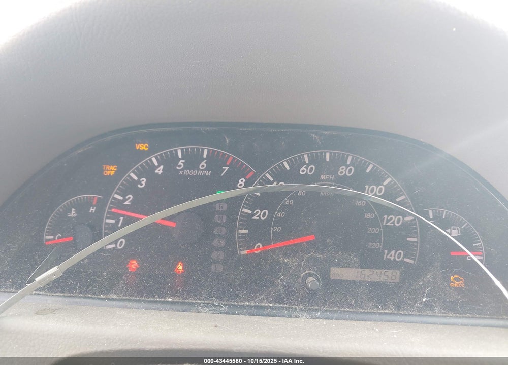 2005 TOYOTA CAMRY XLE V6 VIN: 4T1BF30K15U593809