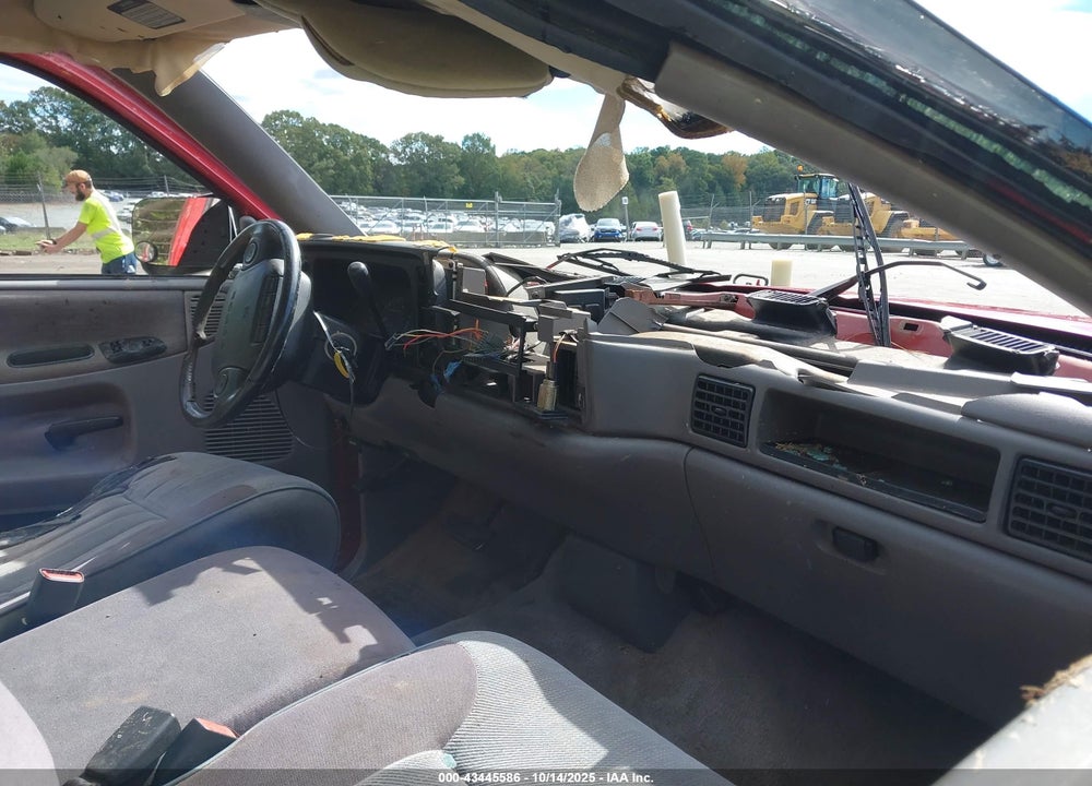 1996 DODGE RAM 1500 VIN: 1B7HC16Z5TJ170889