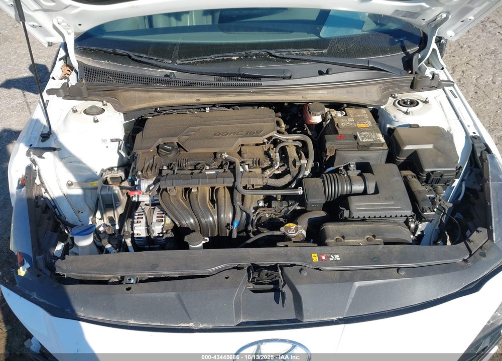 2022 HYUNDAI ELANTRA SEL VIN: 5NPLM4AG9NH085760