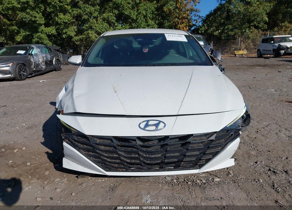2022 HYUNDAI ELANTRA SEL VIN: 5NPLM4AG9NH085760