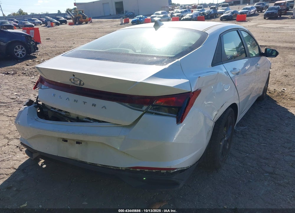 2022 HYUNDAI ELANTRA SEL VIN: 5NPLM4AG9NH085760