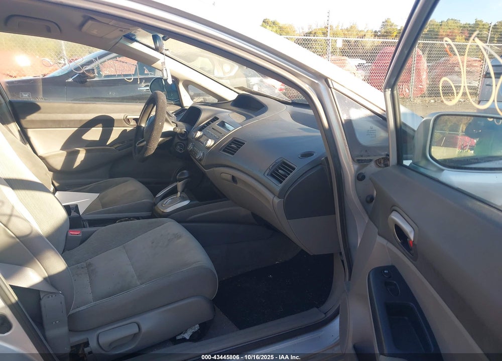 2010 HONDA CIVIC LX VIN: 2HGFA1F57AH556045