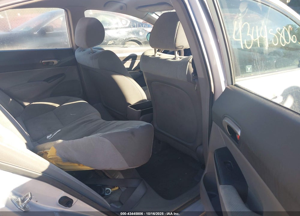 2010 HONDA CIVIC LX VIN: 2HGFA1F57AH556045