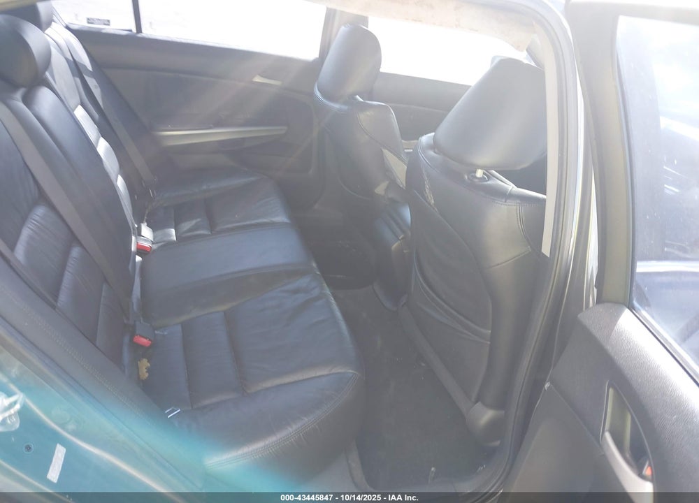 2008 HONDA ACCORD 2.4 EX-L VIN: 1HGCP268X8A019809