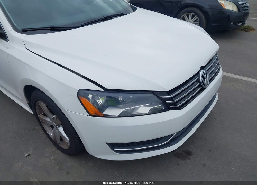 2013 VOLKSWAGEN PASSAT VIN: 1VWBP7A3XDC019484