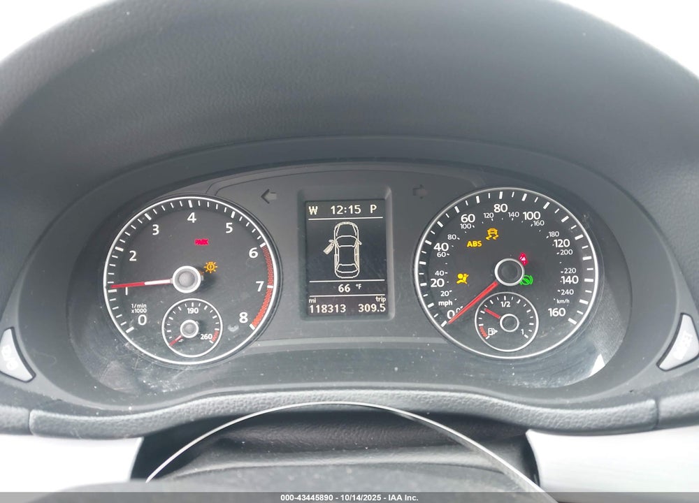 2013 VOLKSWAGEN PASSAT VIN: 1VWBP7A3XDC019484