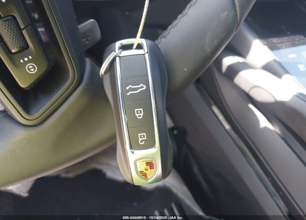 2025 PORSCHE CAYENNE COUPE S VIN: WP1BL2AY9SDA39504