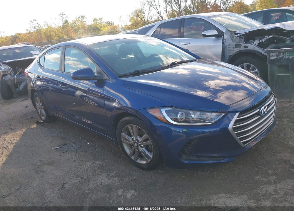 2017 HYUNDAI ELANTRA SE VIN: 5NPD84LFXHH181463