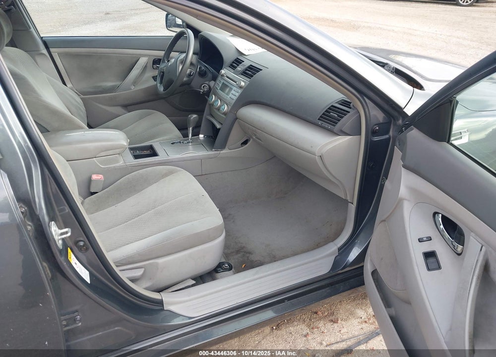 2007 TOYOTA CAMRY LE VIN: 4T1BE46K17U517820