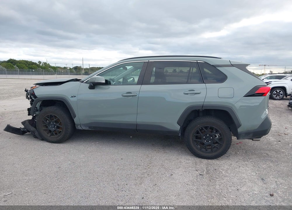 2022 TOYOTA RAV4 XLE VIN: 2T3W1RFV7NW237876